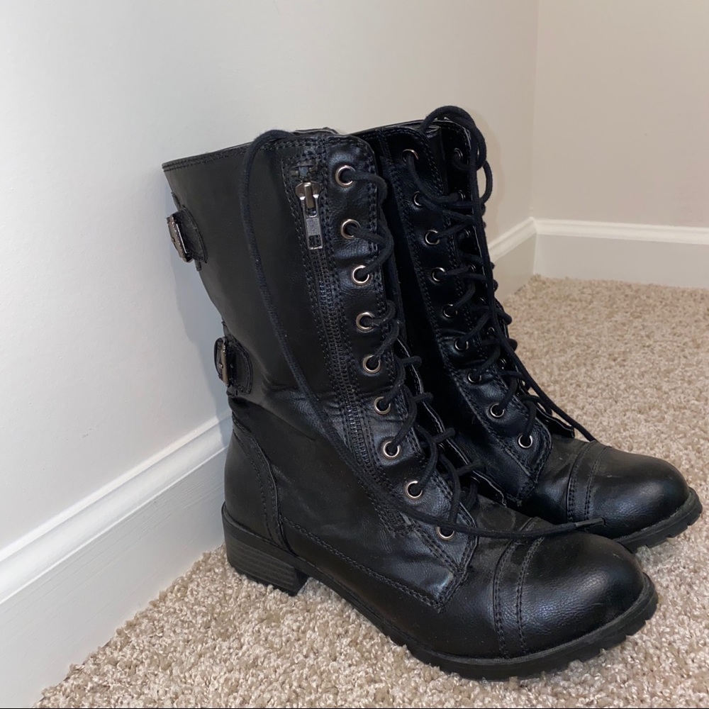 Combat boots🖤